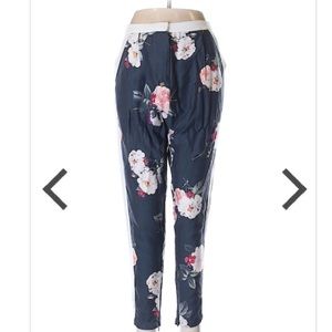 CAMEO Floral Harem High Rise Pant EUC Sz.XS